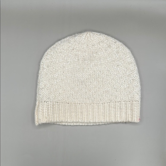 Banana Republic Cozy Knit‎ Beanie - Picture 1 of 2